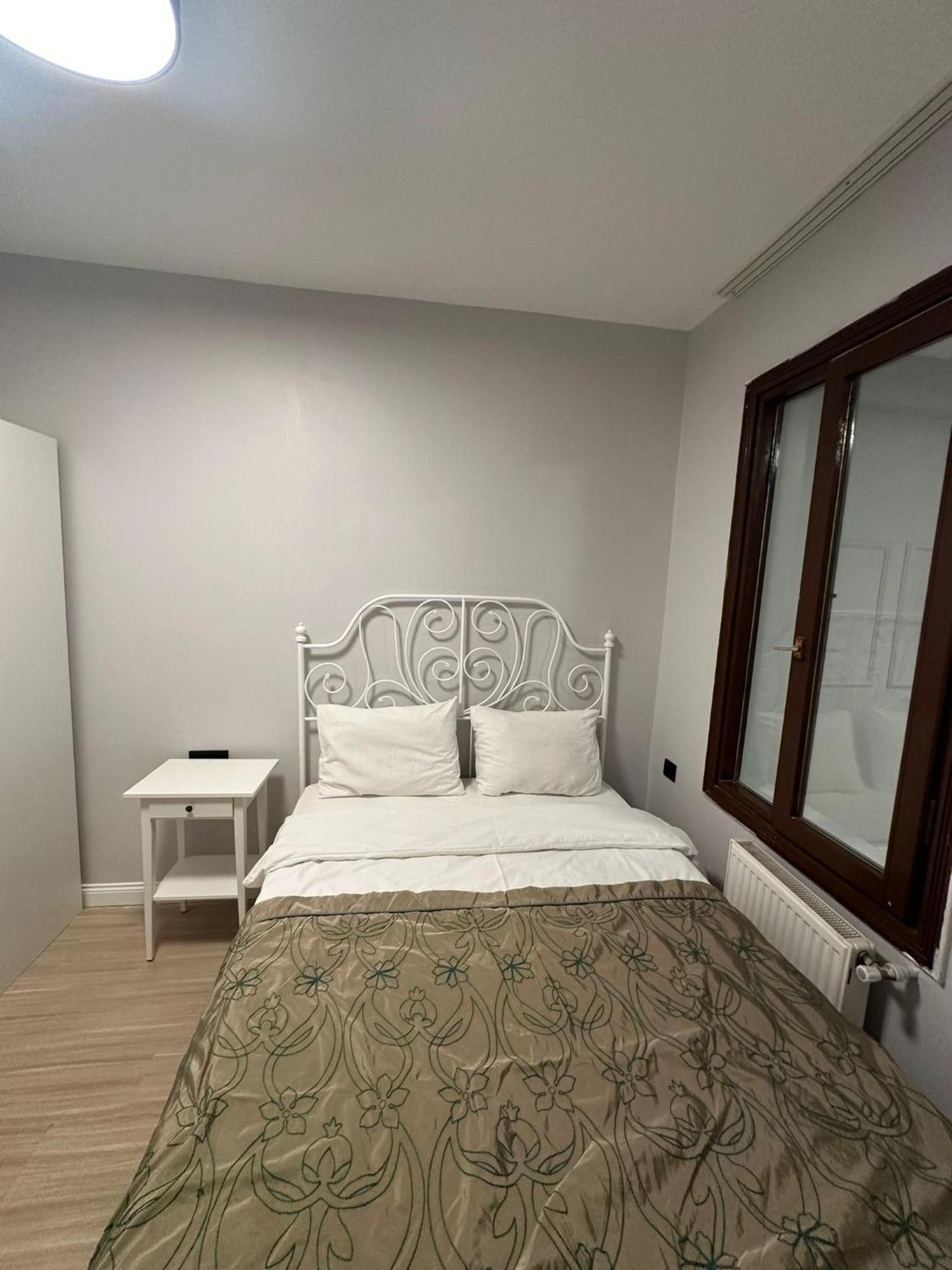 Ortakoey Tiny One Hotell Istanbul Exteriör bild