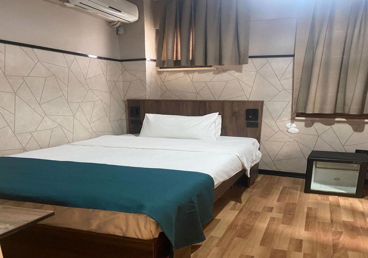 Ortakoey Tiny One Hotell Istanbul Exteriör bild