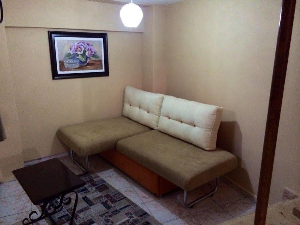 Ortakoey Tiny One Hotell Istanbul Exteriör bild